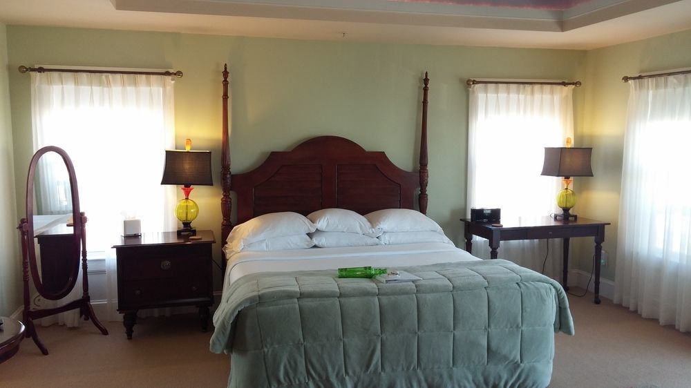 Beach Spa Bed & Breakfast バージニアビーチ エクステリア 写真